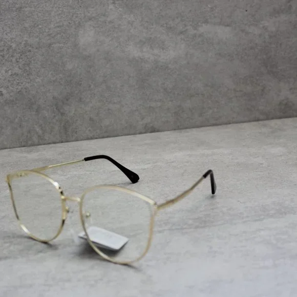 Clear lens thin frame glasses - Picture 3 of 11